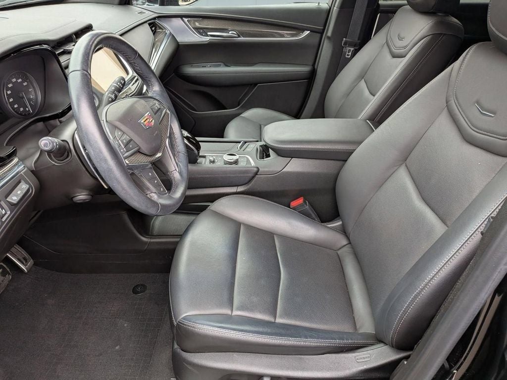 2020 Cadillac XT5 Sport