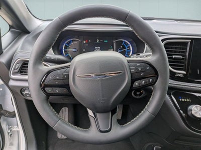 2024 Chrysler Pacifica Hybrid Select S Appearance