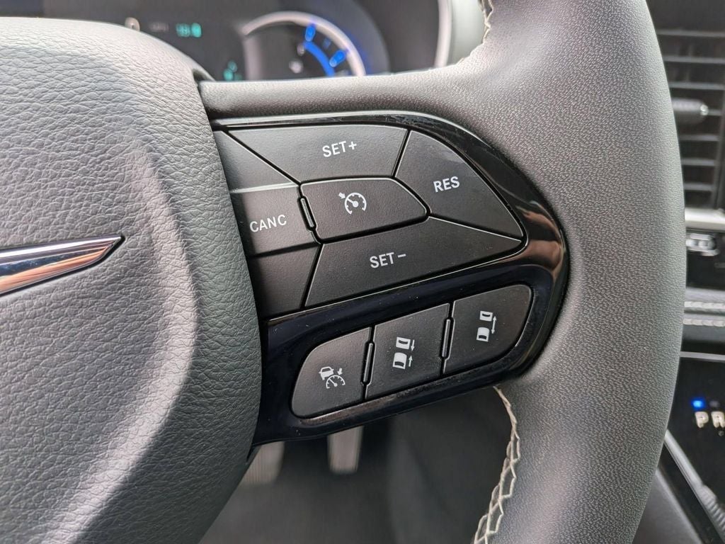 2024 Chrysler Pacifica Hybrid Select S Appearance