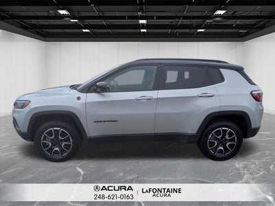 2025 Jeep Compass Trailhawk