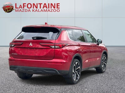 2022 Mitsubishi Outlander ES