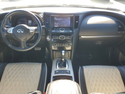 2017 INFINITI QX70 Base