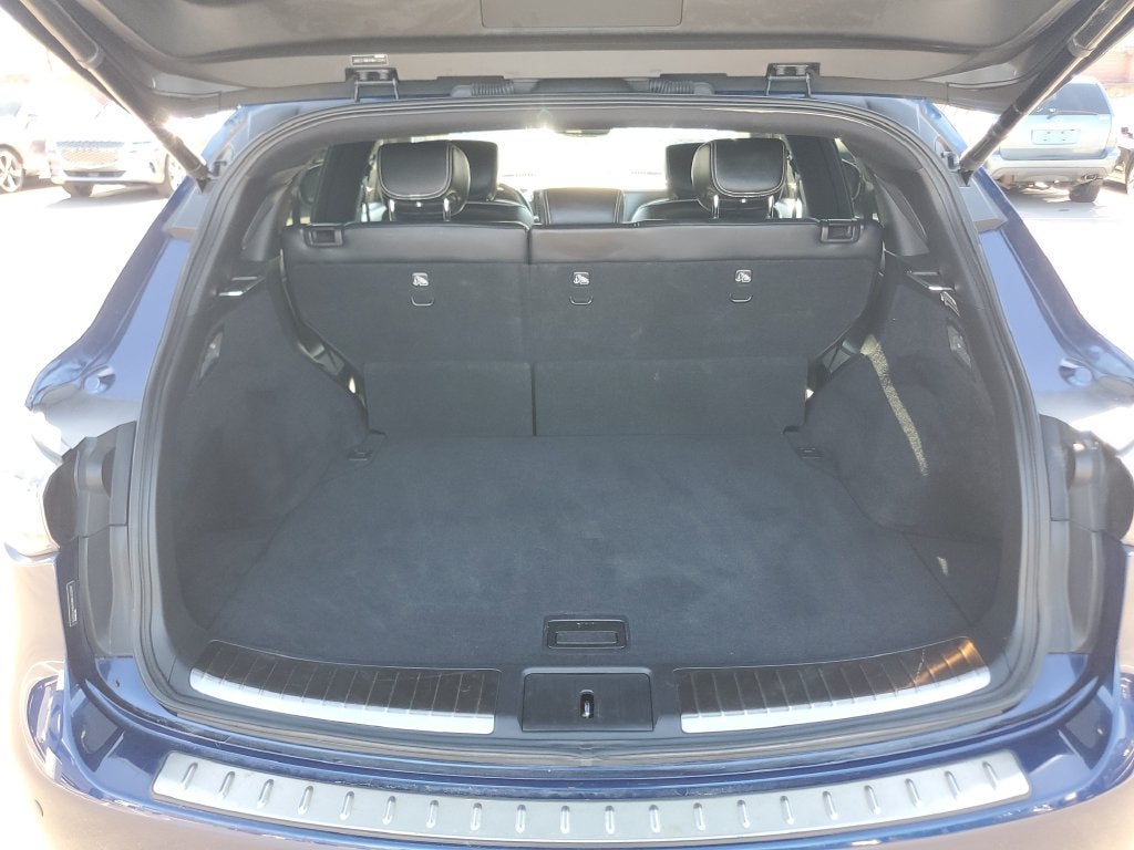 2017 INFINITI QX70 Base