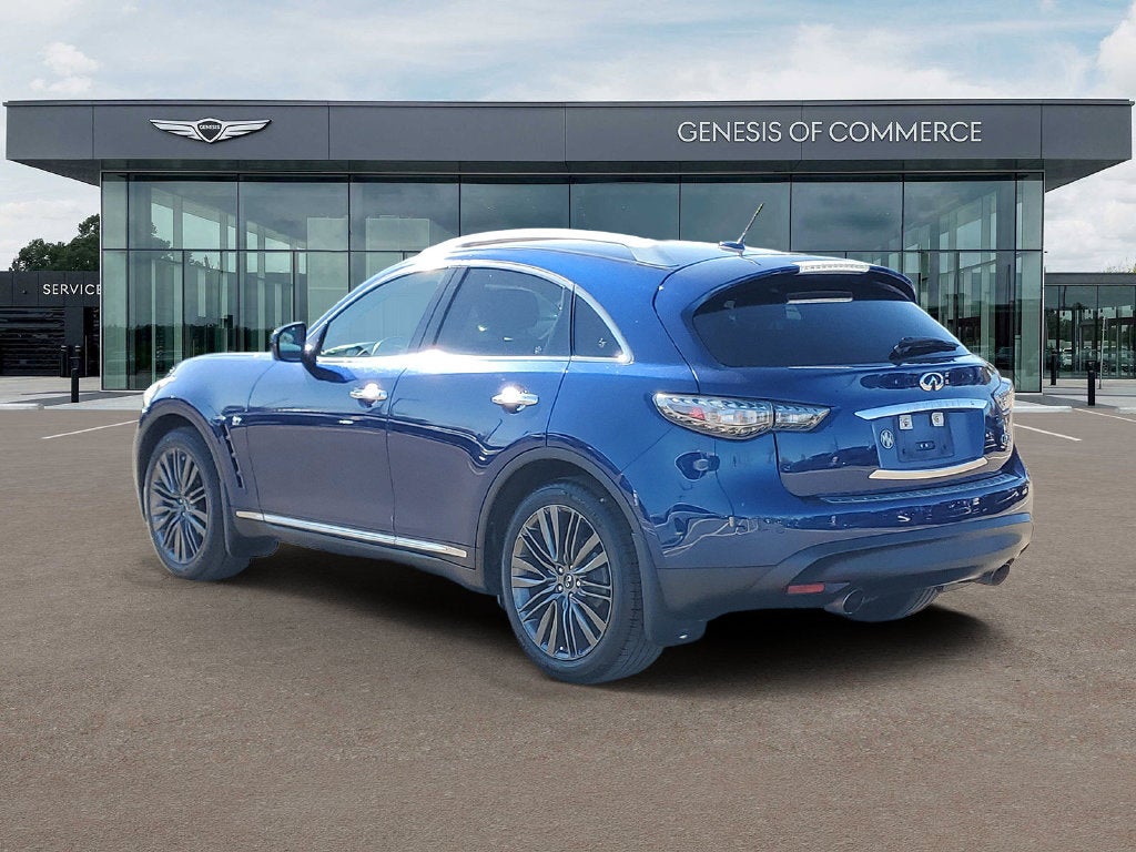 2017 INFINITI QX70 Base