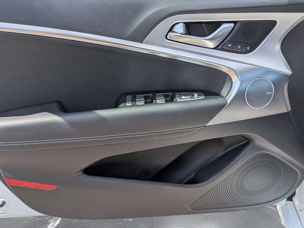 2026 Genesis G70 2.5T Prestige