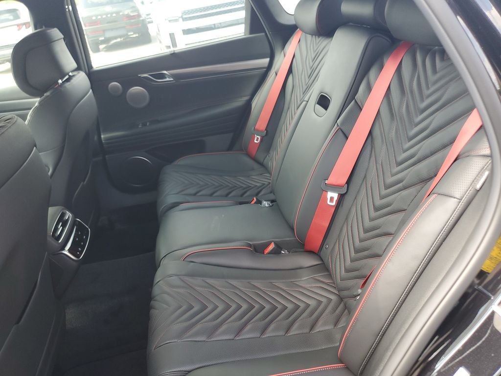 2027 Genesis G80 2.5T Sport Prestige