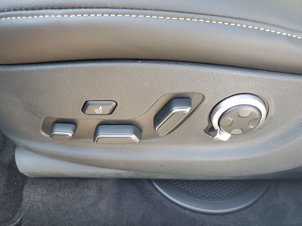 2027 Genesis GV80 2.5T Prestige