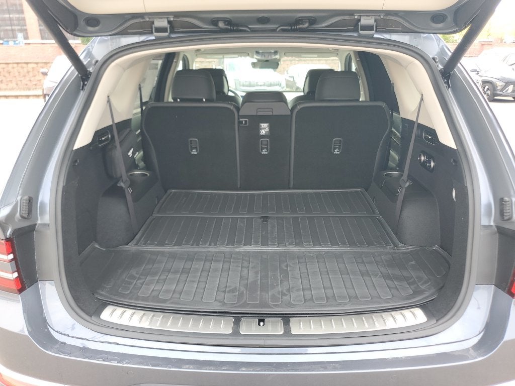 2027 Genesis GV80 2.5T Select