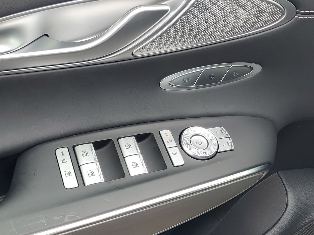 2026 Genesis GV70 2.5T Select
