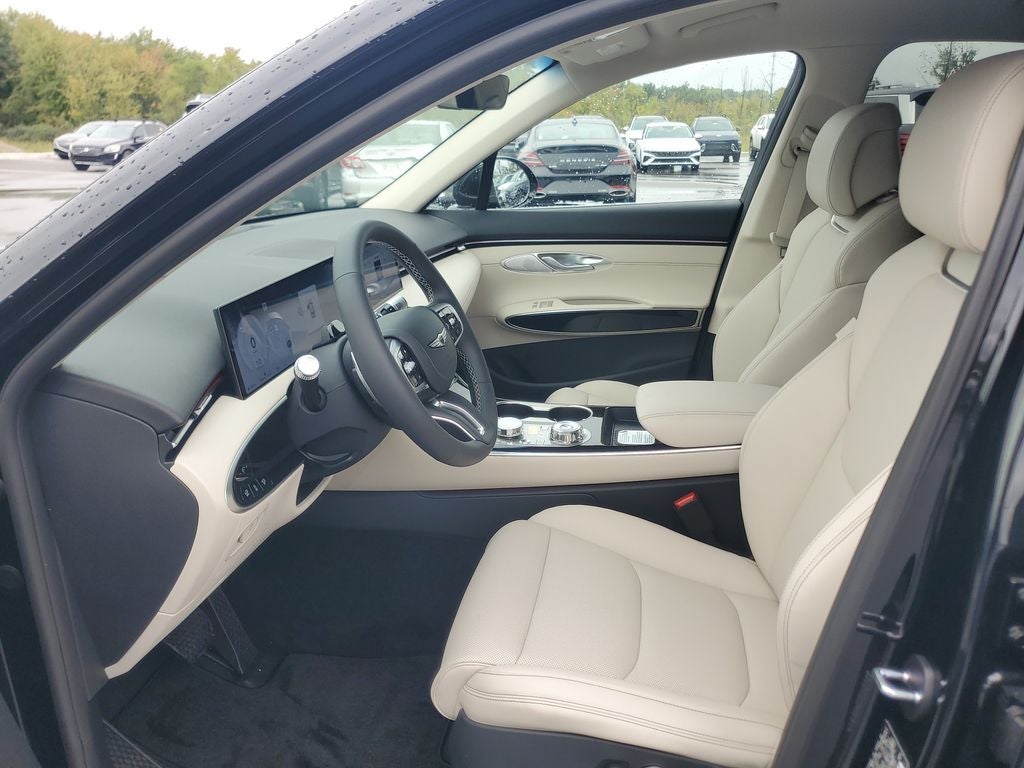 2027 Genesis GV70 2.5T
