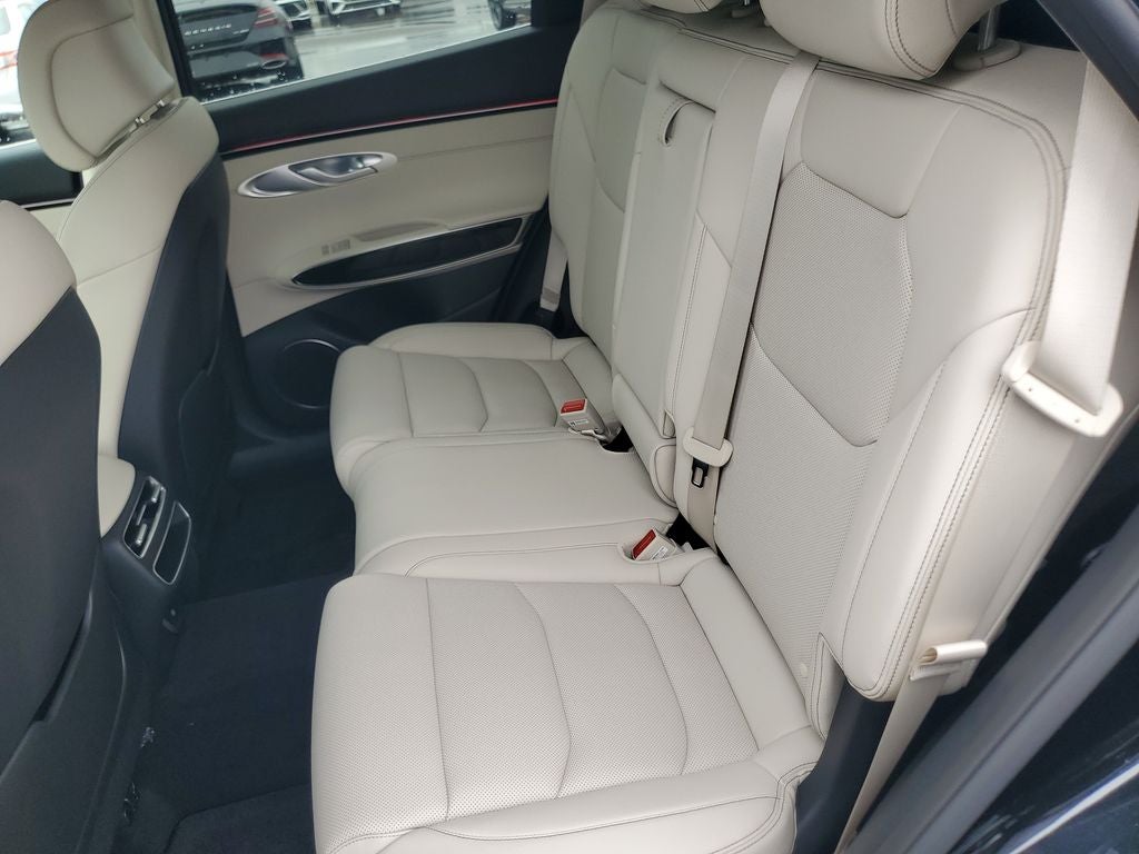 2027 Genesis GV70 2.5T