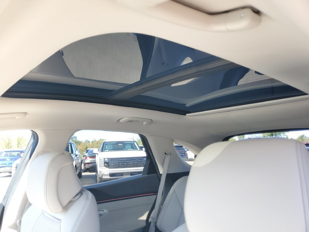 2027 Genesis GV70 2.5T Select