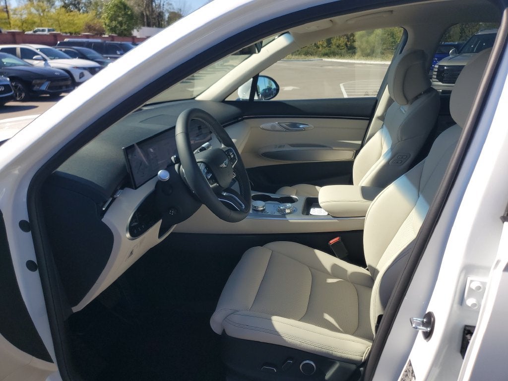 2027 Genesis GV70 2.5T Select