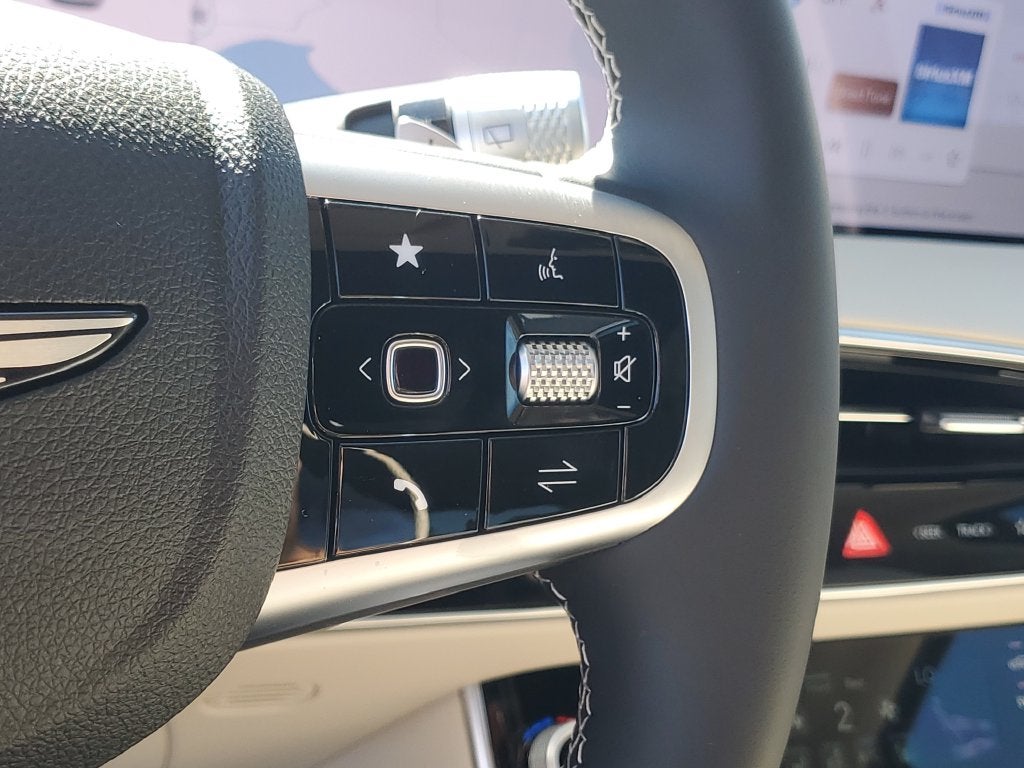 2027 Genesis GV70 2.5T Select