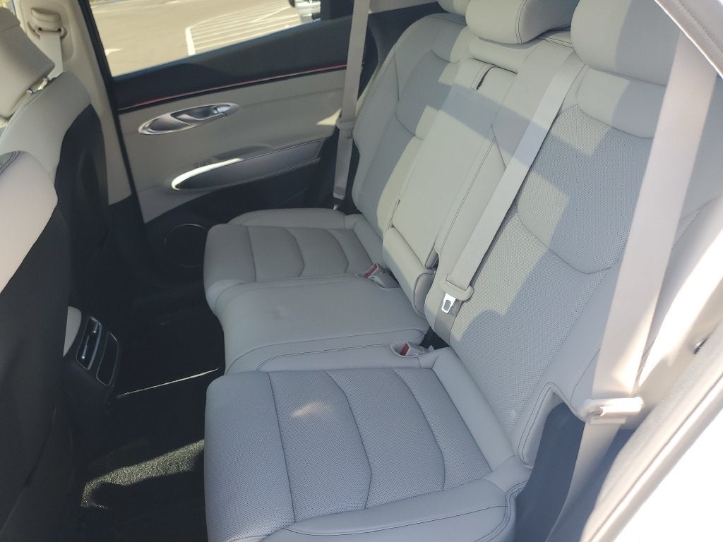 2027 Genesis GV70 2.5T Select