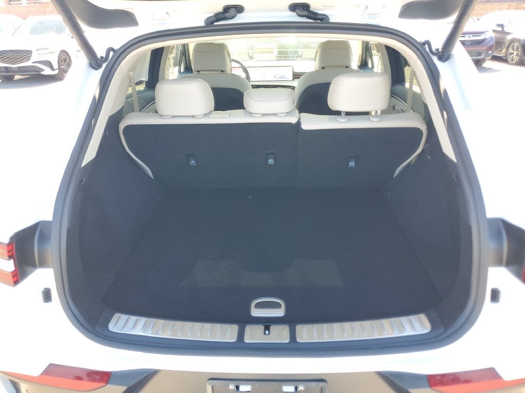 2027 Genesis GV70 2.5T Select