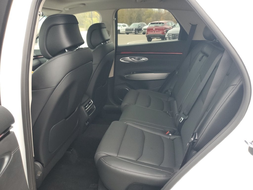2027 Genesis GV70 2.5T Select
