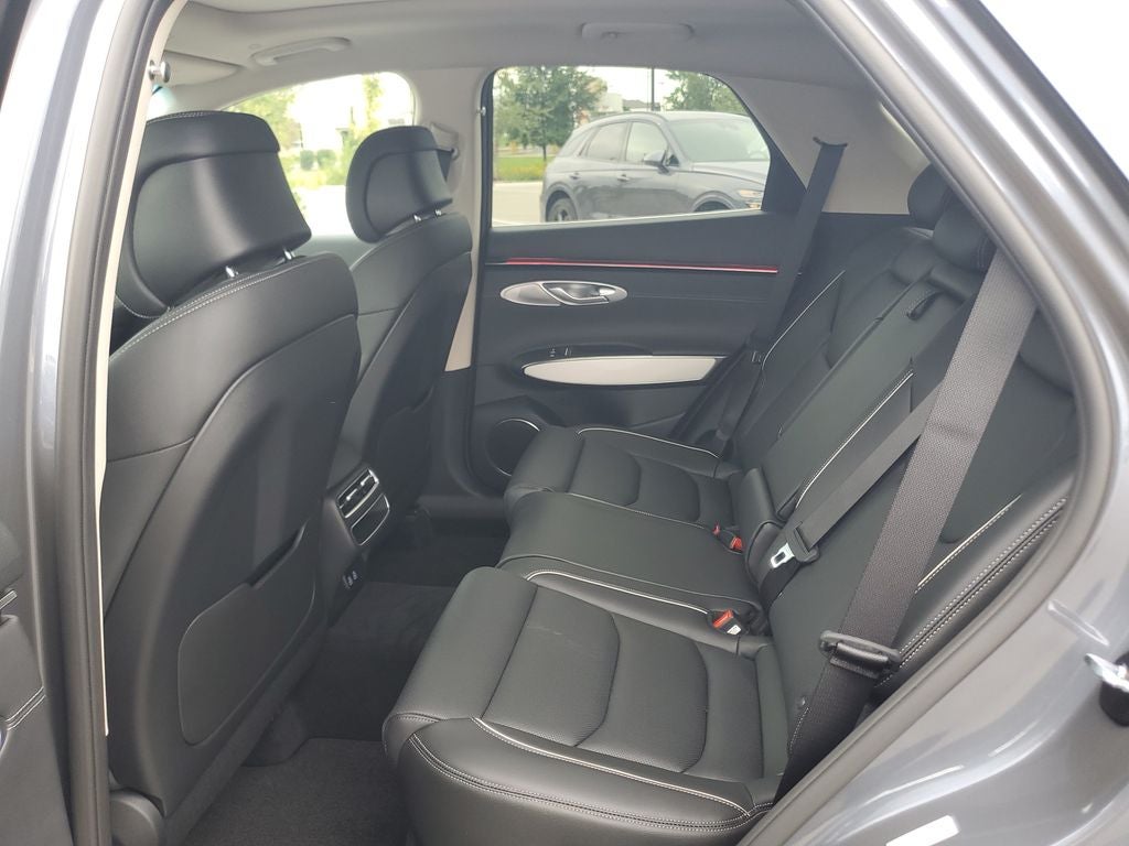 2027 Genesis GV70 2.5T Advanced
