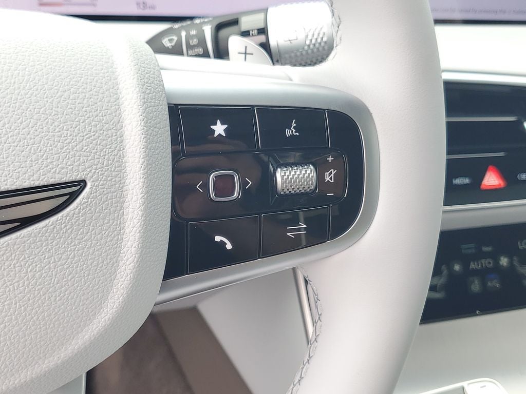 2027 Genesis GV70 2.5T Advanced