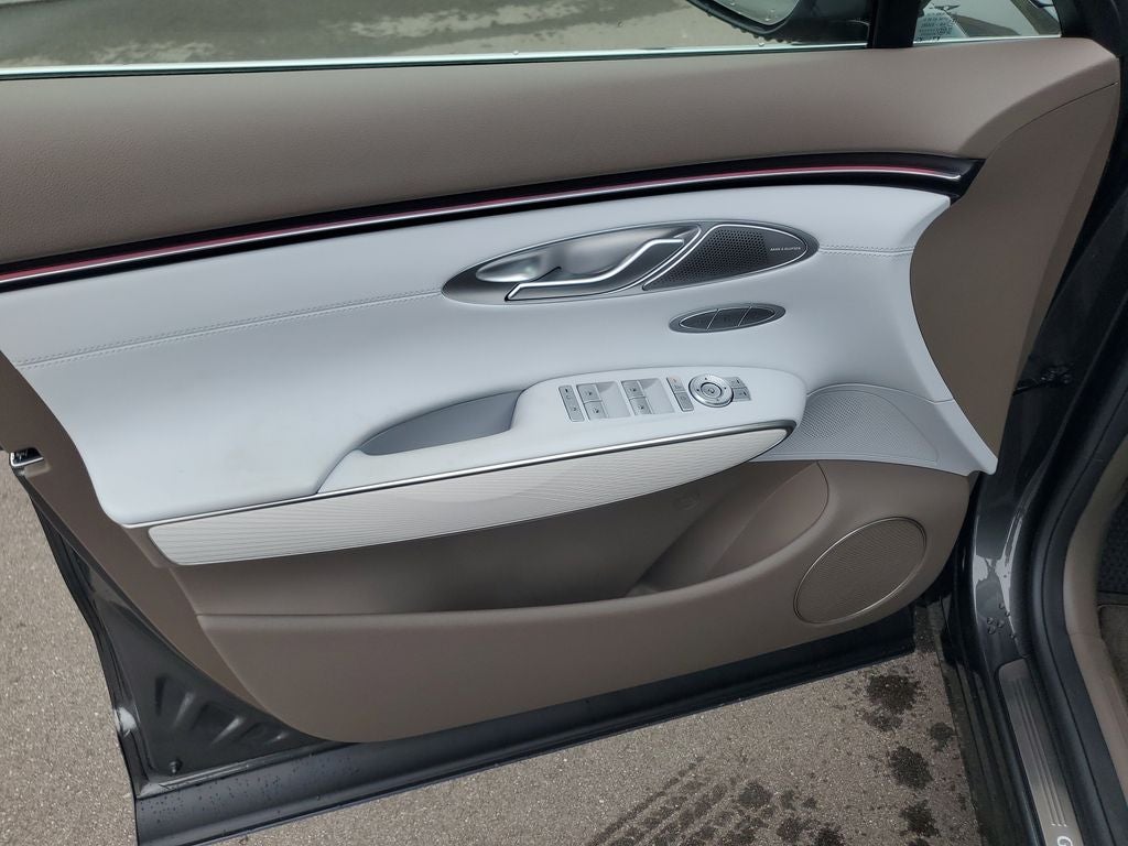 2027 Genesis GV70 2.5T Advanced