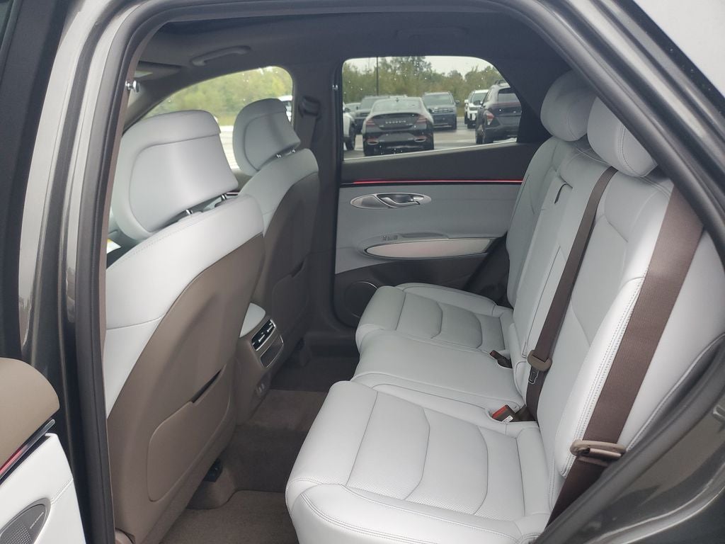 2027 Genesis GV70 2.5T Advanced