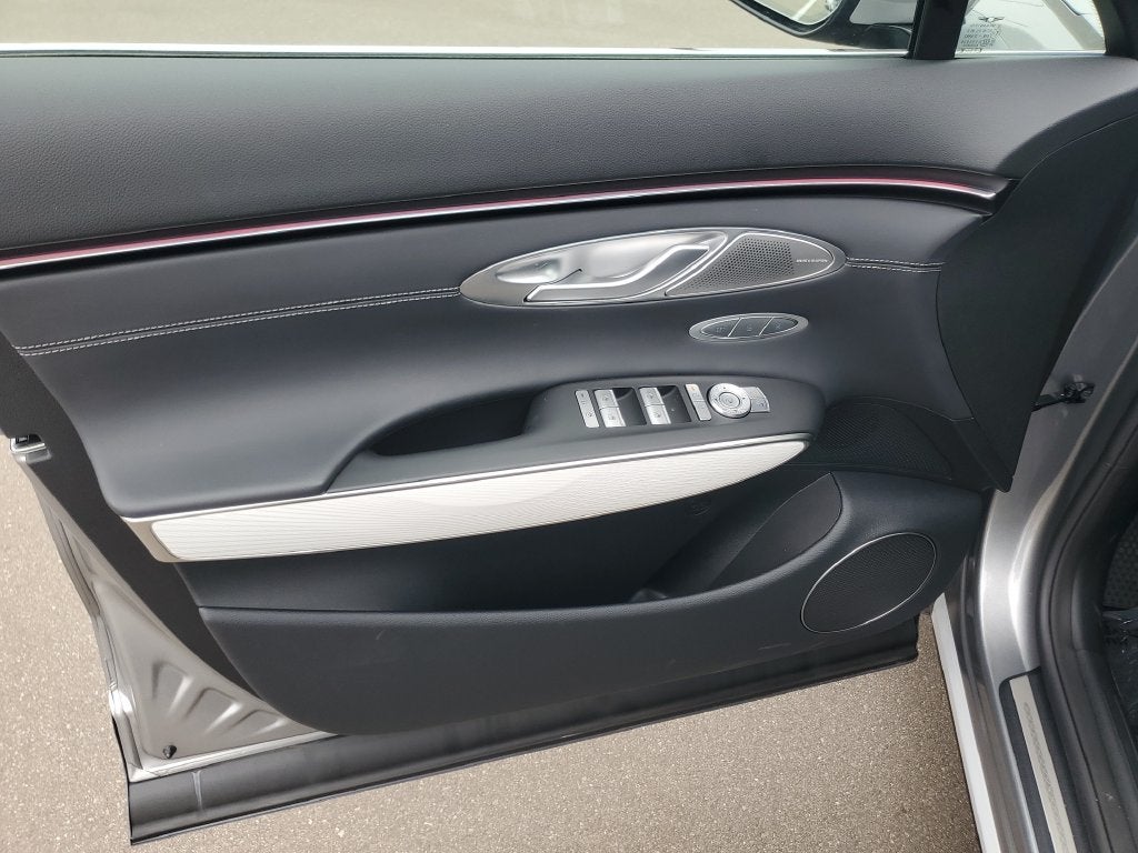 2027 Genesis GV70 2.5T Advanced