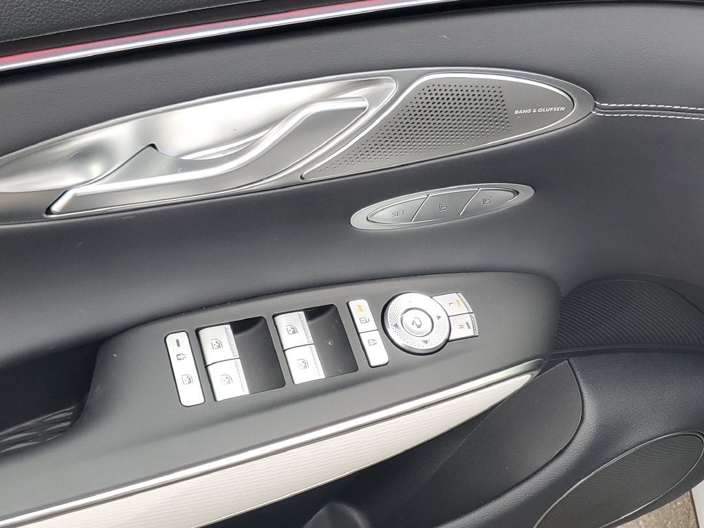 2027 Genesis GV70 2.5T Advanced