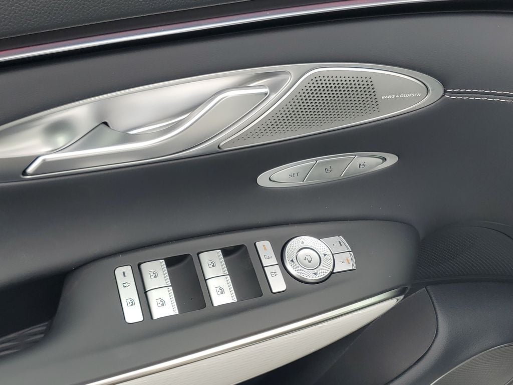 2027 Genesis GV70 2.5T Advanced