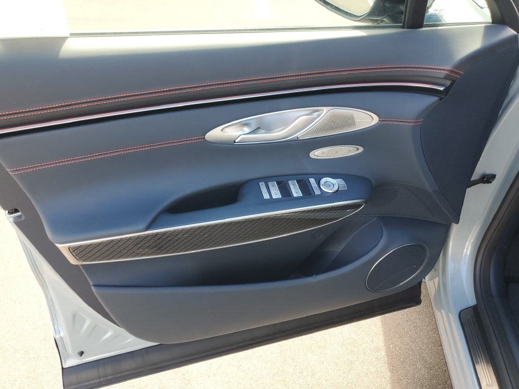 2027 Genesis GV70 3.5T Prestige Graphite
