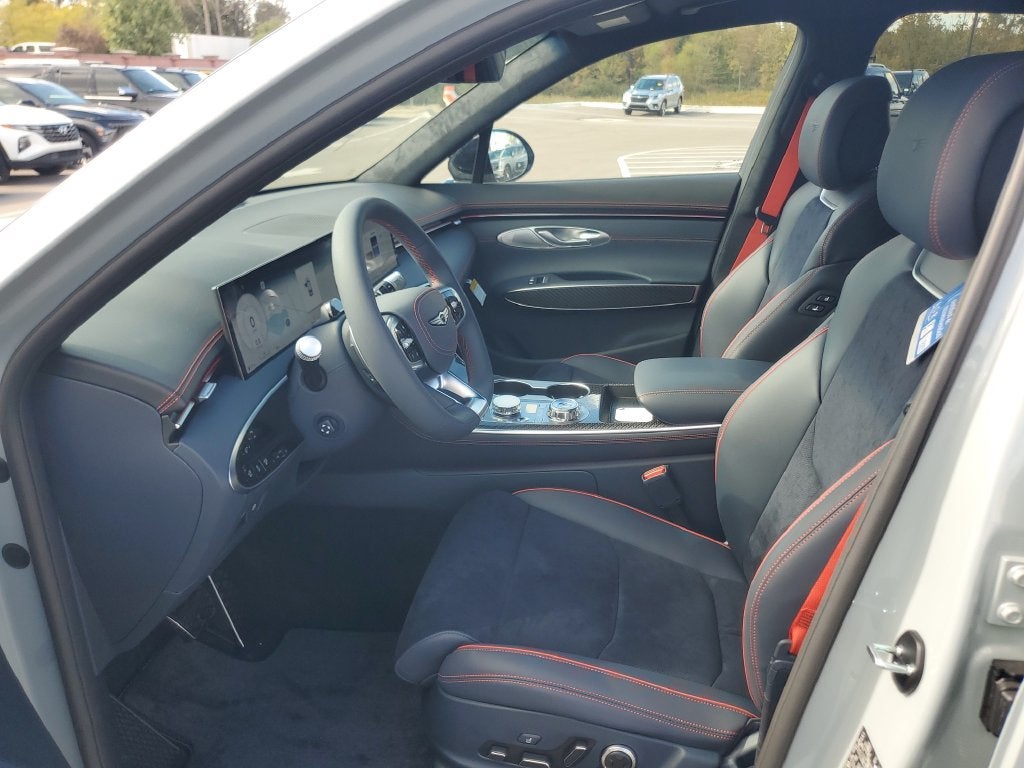 2027 Genesis GV70 3.5T Prestige Graphite