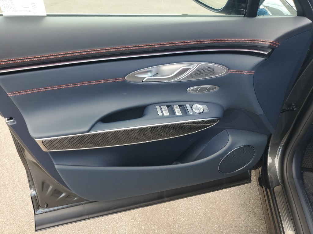 2027 Genesis GV70 3.5T Prestige Graphite