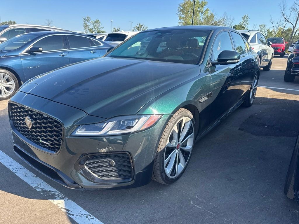 2022 Jaguar XF R-Dynamic SE