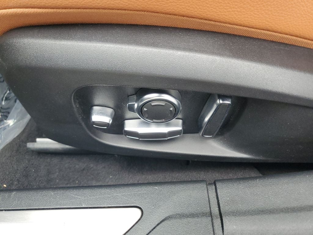 2022 Jaguar XF R-Dynamic SE