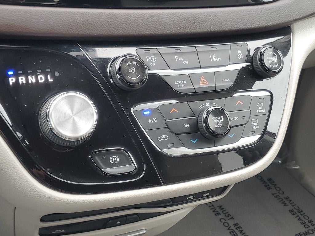 2017 Chrysler Pacifica Touring L Plus