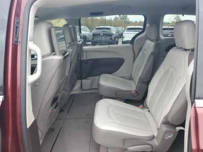 2017 Chrysler Pacifica Touring L Plus